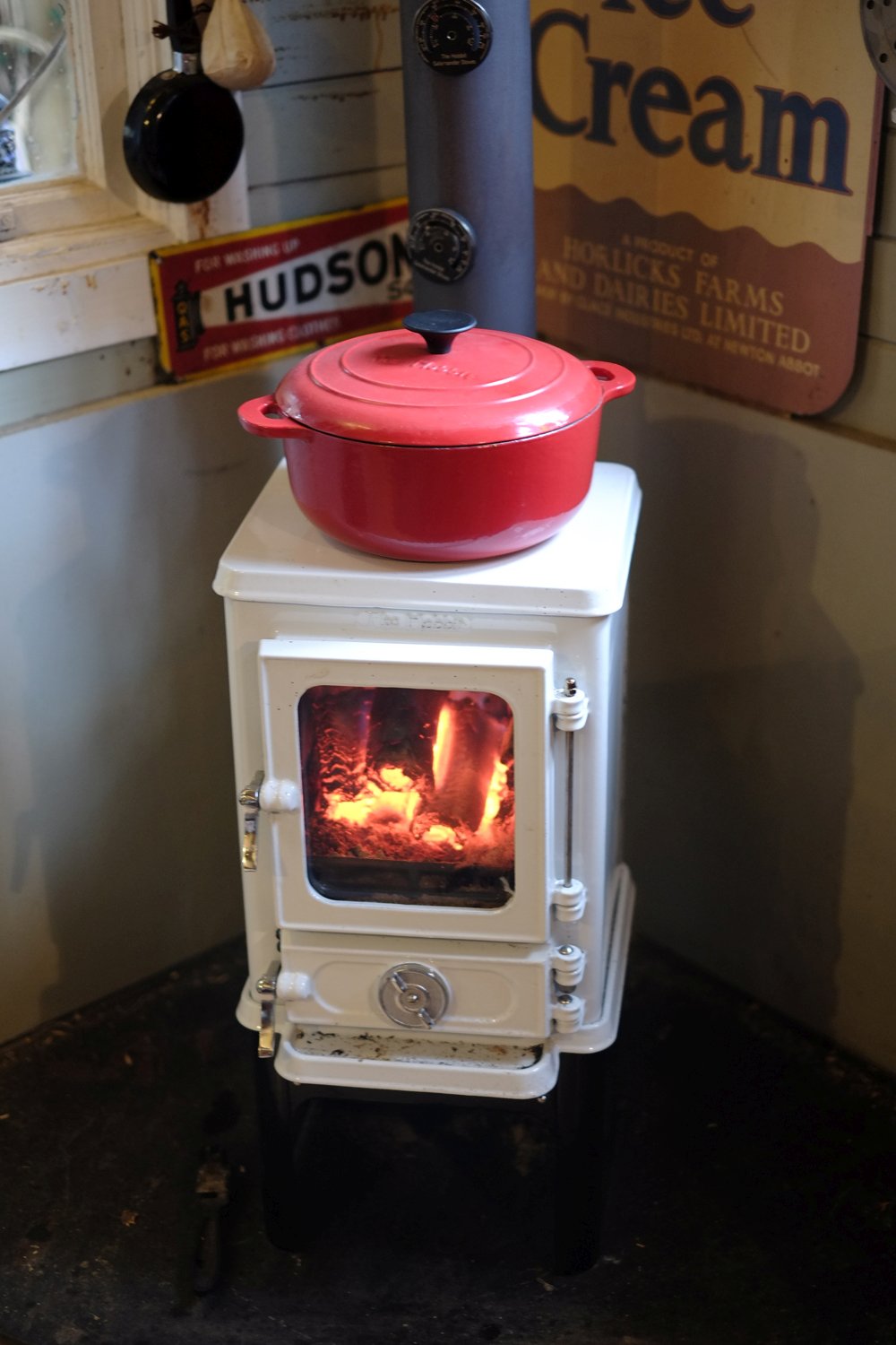 The Hobbit Small Multi Fuel Cast Iron Stove