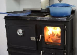 Little Range Stove With Salamander Cookpot and Griddle Pan