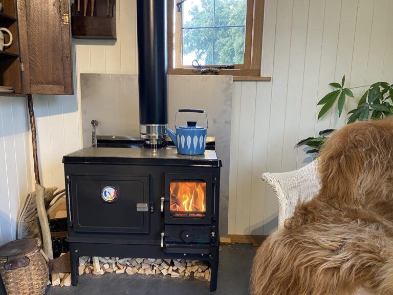 Salamander Stoves Little Range Stove Installed Into A Shepherds Hut