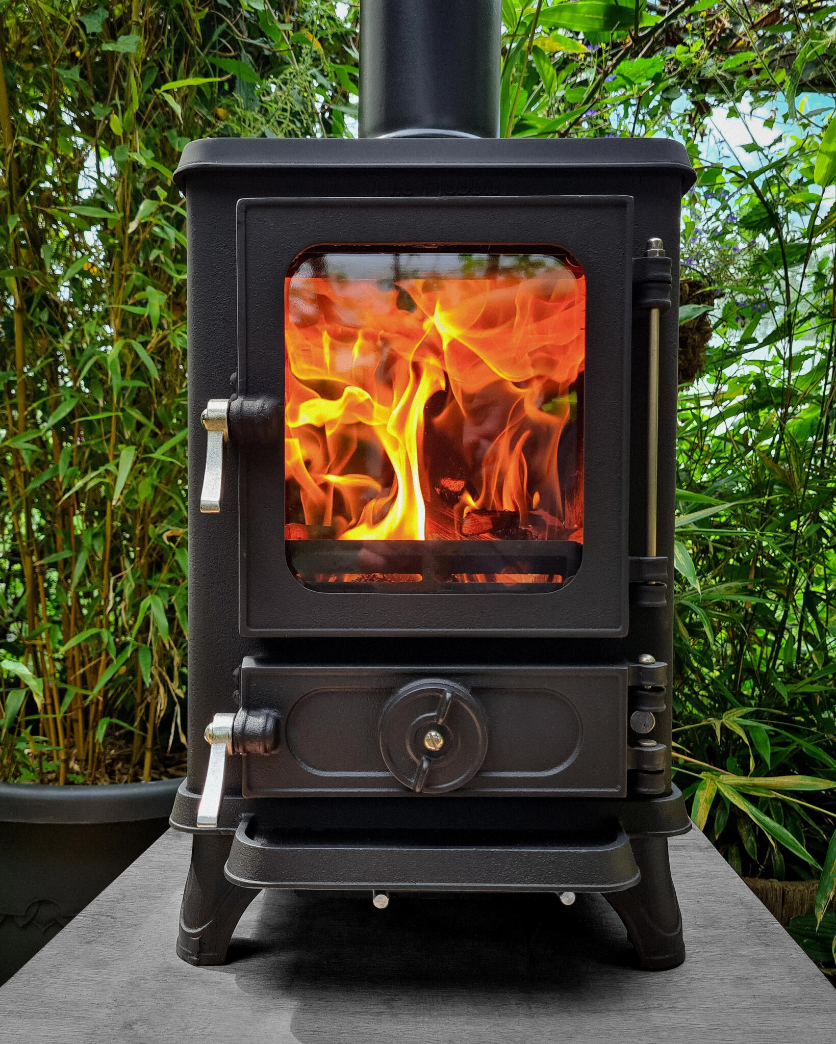 Cooking on a Wood Burning Stove - a Beginners Guide - Salamander Stoves