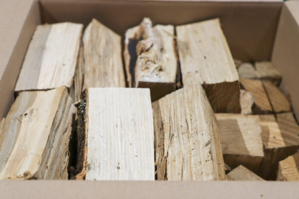 Love Logs 20cm Hobbit Logs in Box 2